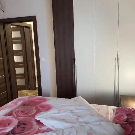Vip & Parking Apartment